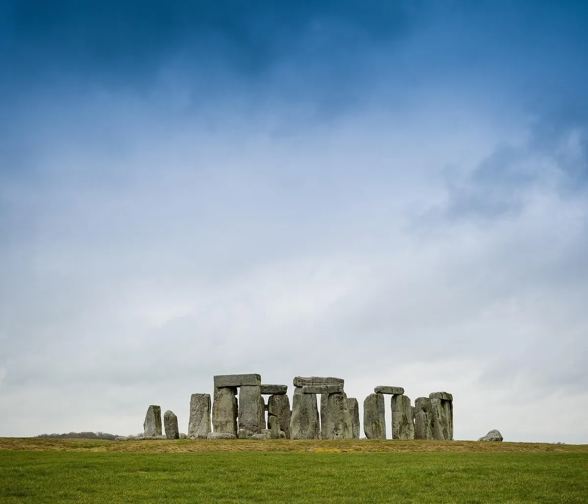 stone henge, landscape, ancient, heritage, monument, tourism, prehistoric, landmark, england, neolithic, tourist, attraction, unesco, blue landscape, blue stone